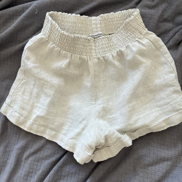 Reformation Mila Linen Short in Oatmeal (XS) - Picture 4 of 4